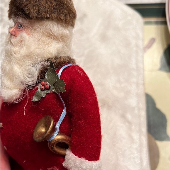 8 inch tall Festive Santa Claus Figurine with Red Coat - Picture 5 of 5